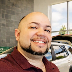 Staff member Jason Anthony Colon from ID_95666d