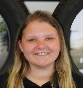 Staff member Lauren Minihan from ID_2e7ad5