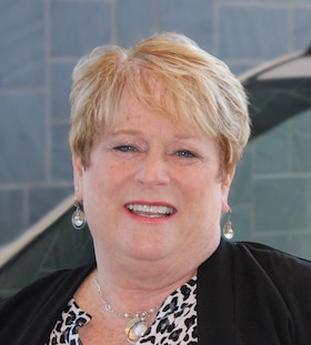 Staff member Laurie Voinchet from ID_95666d