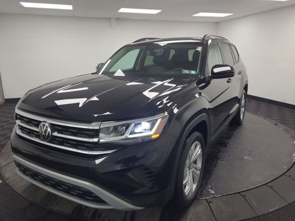 Used 2023 Volkswagen Atlas 3.6L V6 SE w/Technology SUV