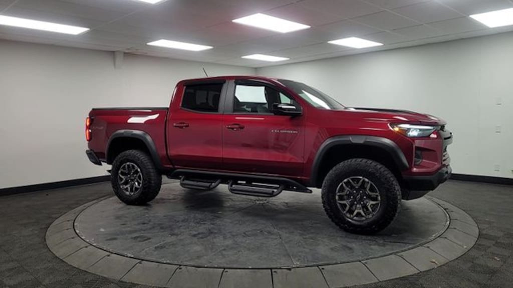 Used 2024 Chevrolet Colorado ZR2 Truck Crew Cab