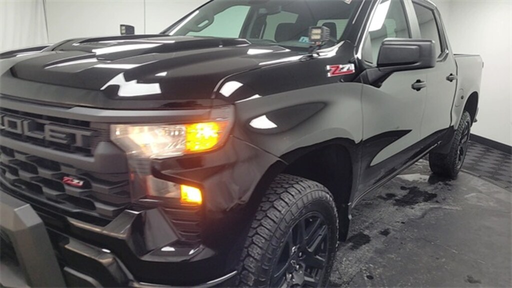 Used 2022 Chevrolet Silverado 1500 Custom Trail Boss Truck Crew Cab