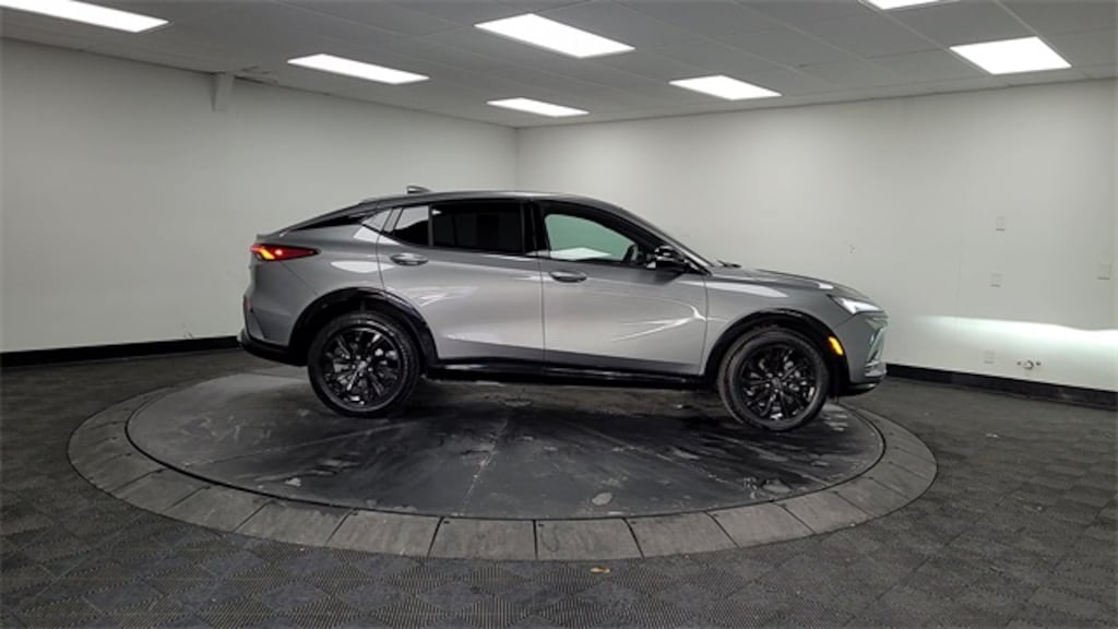 Used 2024 Buick Envista Sport Touring SUV