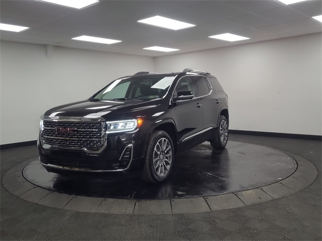 2023 GMC Acadia Denali's photo