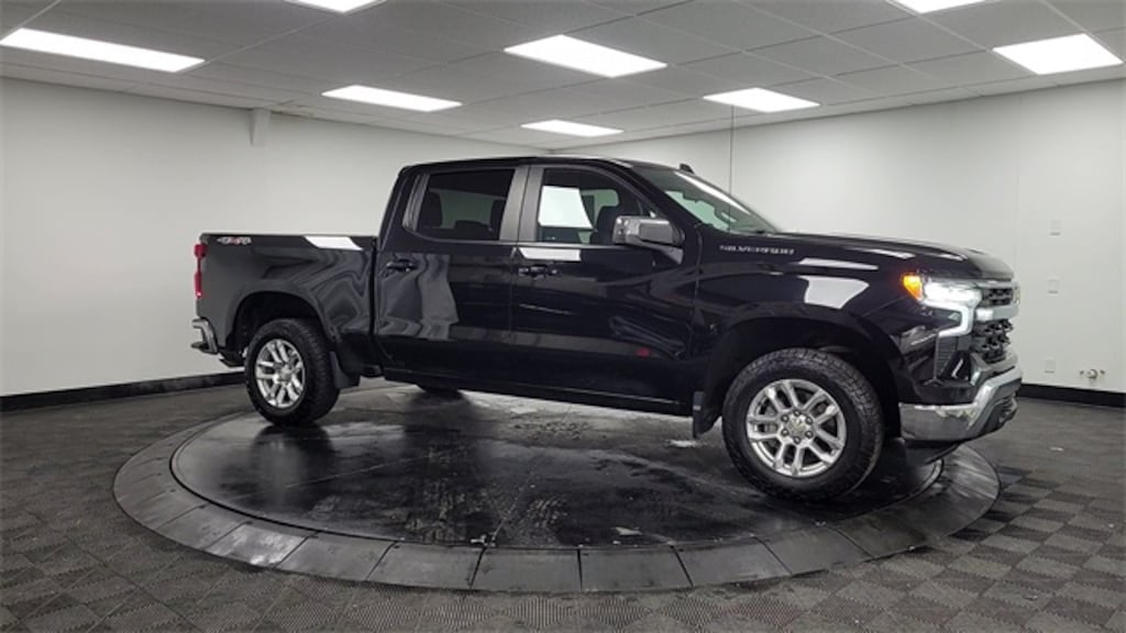 Used 2022 Chevrolet Silverado 1500 LT Truck Crew Cab