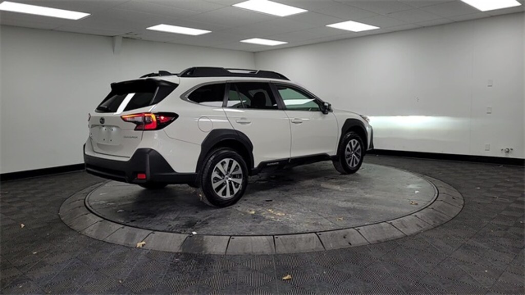 New 2025 Subaru Outback Premium SUV
