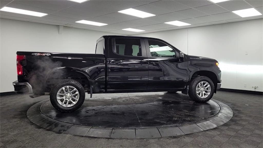 Used 2022 Chevrolet Silverado 1500 LT Truck Crew Cab