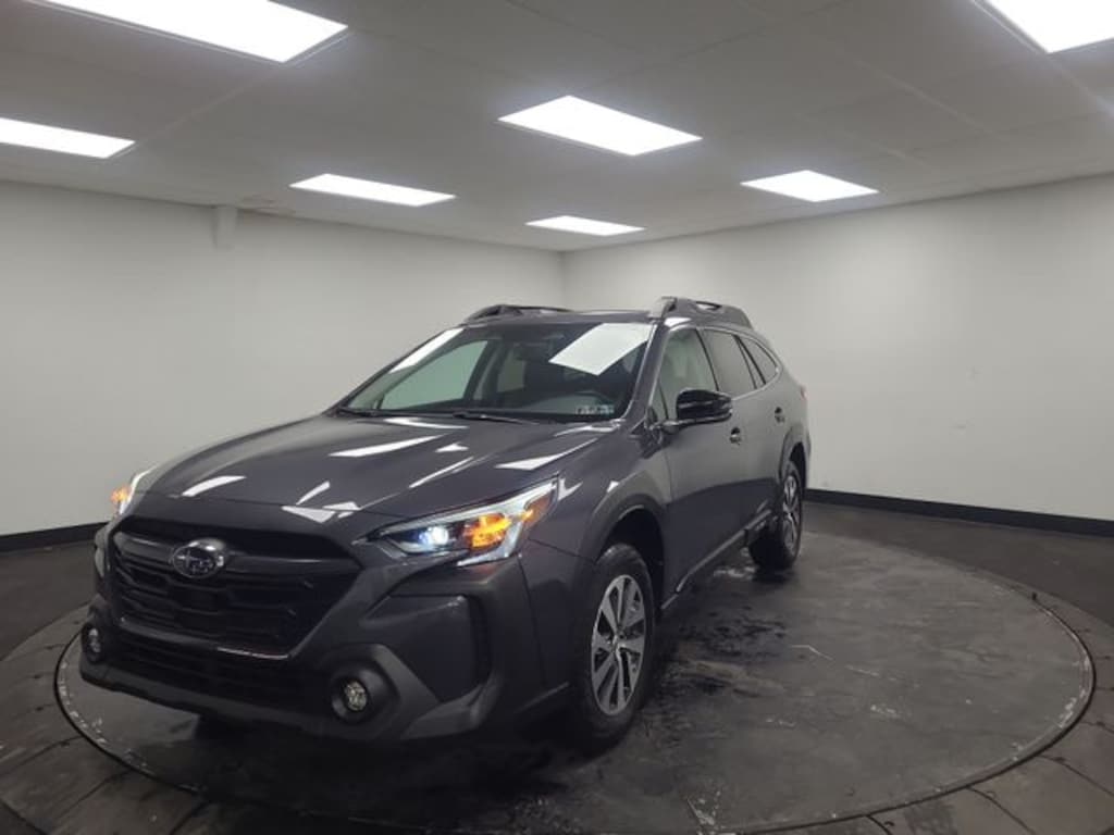 Used 2024 Subaru Outback Premium SUV