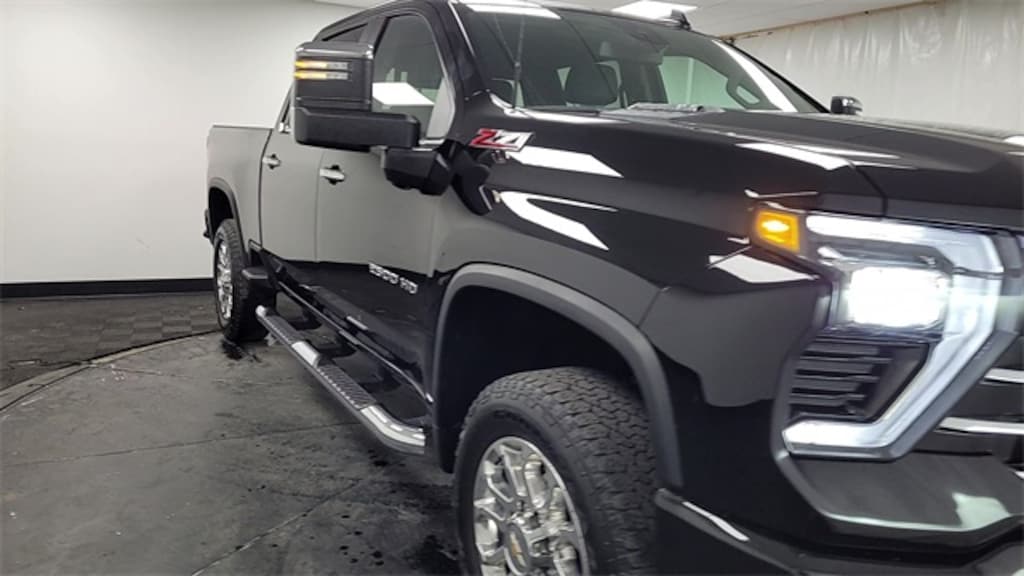 Used 2025 Chevrolet Silverado 2500 HD LT Truck Crew Cab