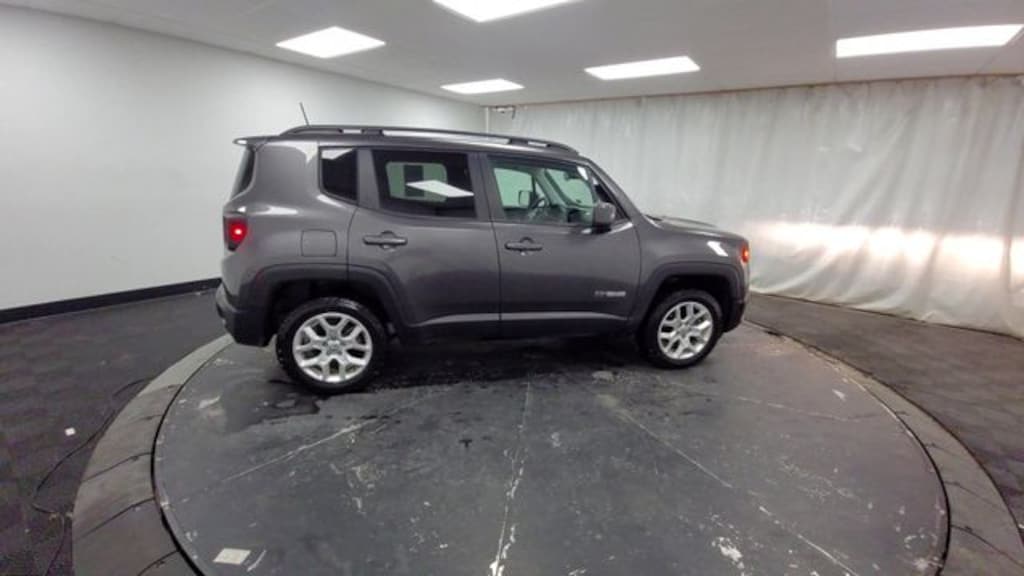 Used 2018 Jeep Renegade Latitude 4x4 SUV