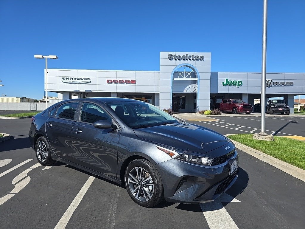 Used 2024 Kia Forte LXS with VIN 3KPF24AD7RE768687 for sale in Stockton, CA
