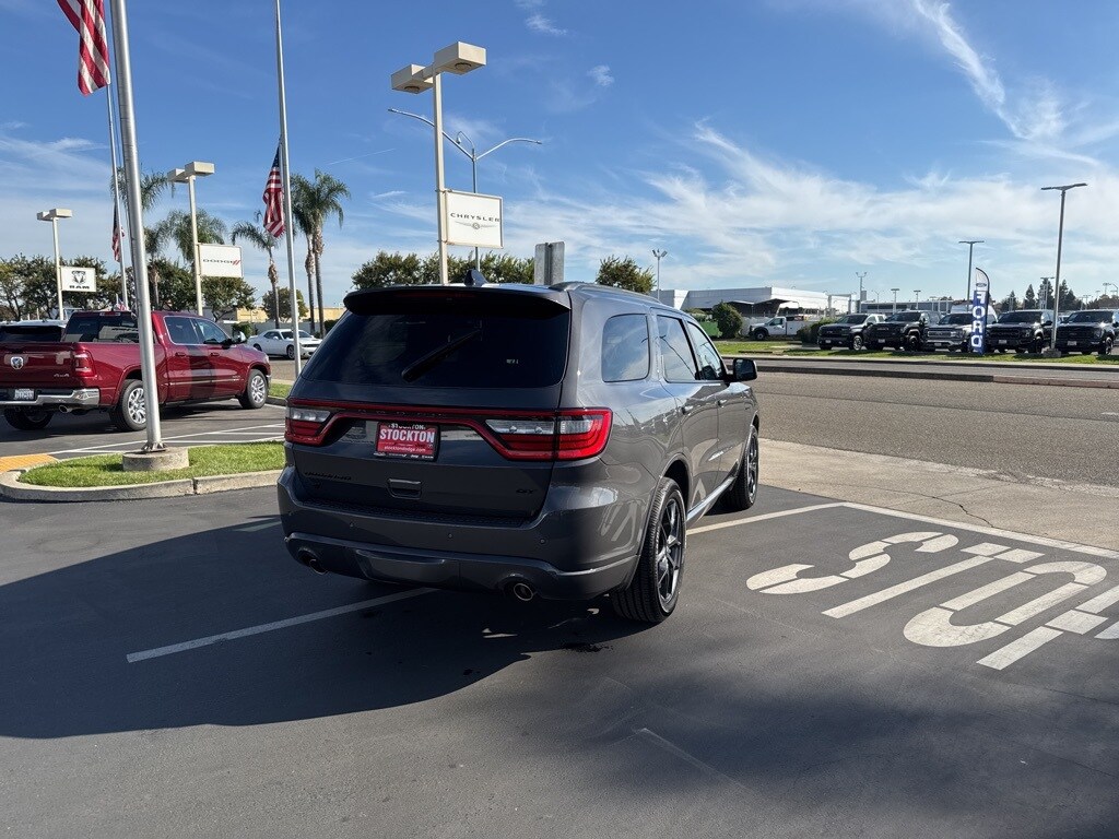 2026 Dodge Durango GT photo 4