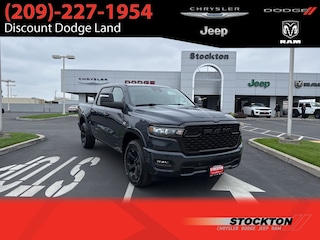 2026 Ram 1500 BIG HORN CREW CAB 4X4 5'7 BOX Pickup