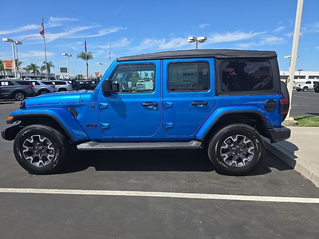 2025 Jeep Wrangler 4-Door Sahara - Photo 3