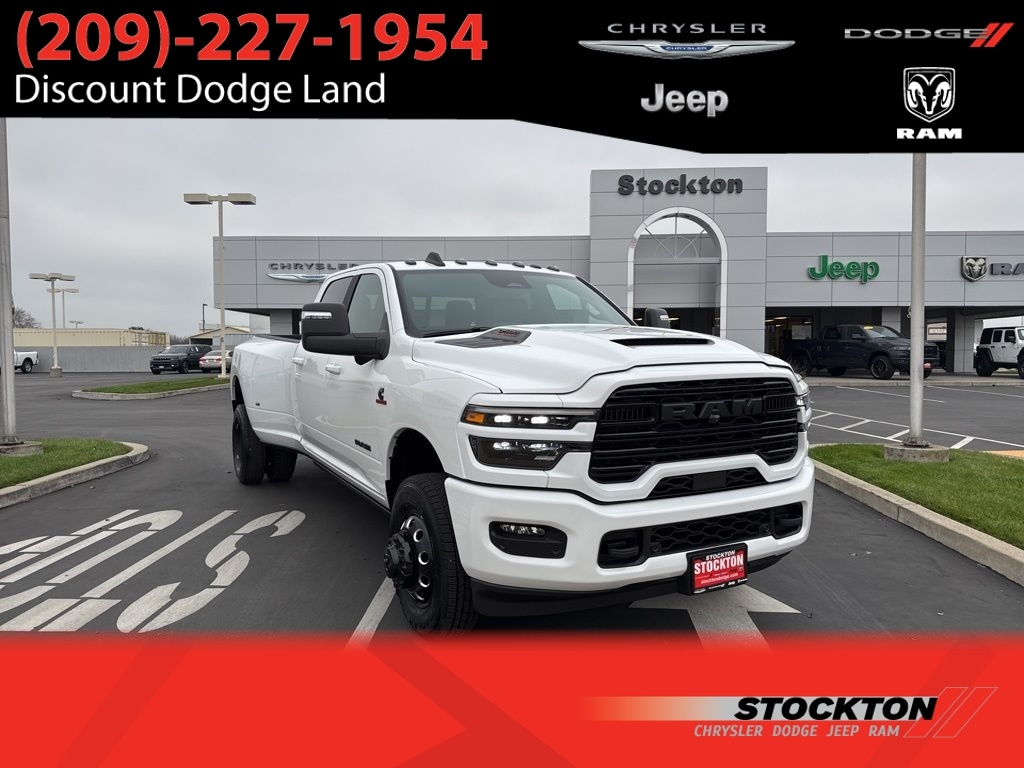 New 2026 Ram 3500 LARAMIE CREW CAB 4X4 8' BOX Pickup