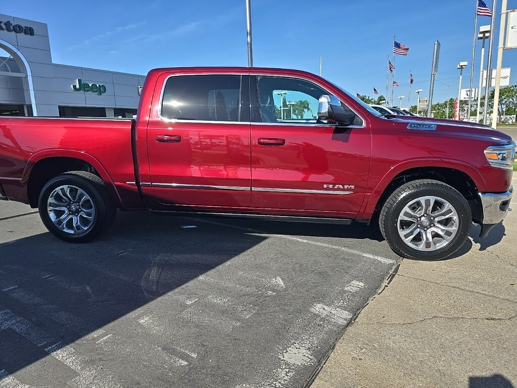 2023 Ram 1500 Limited photo 2