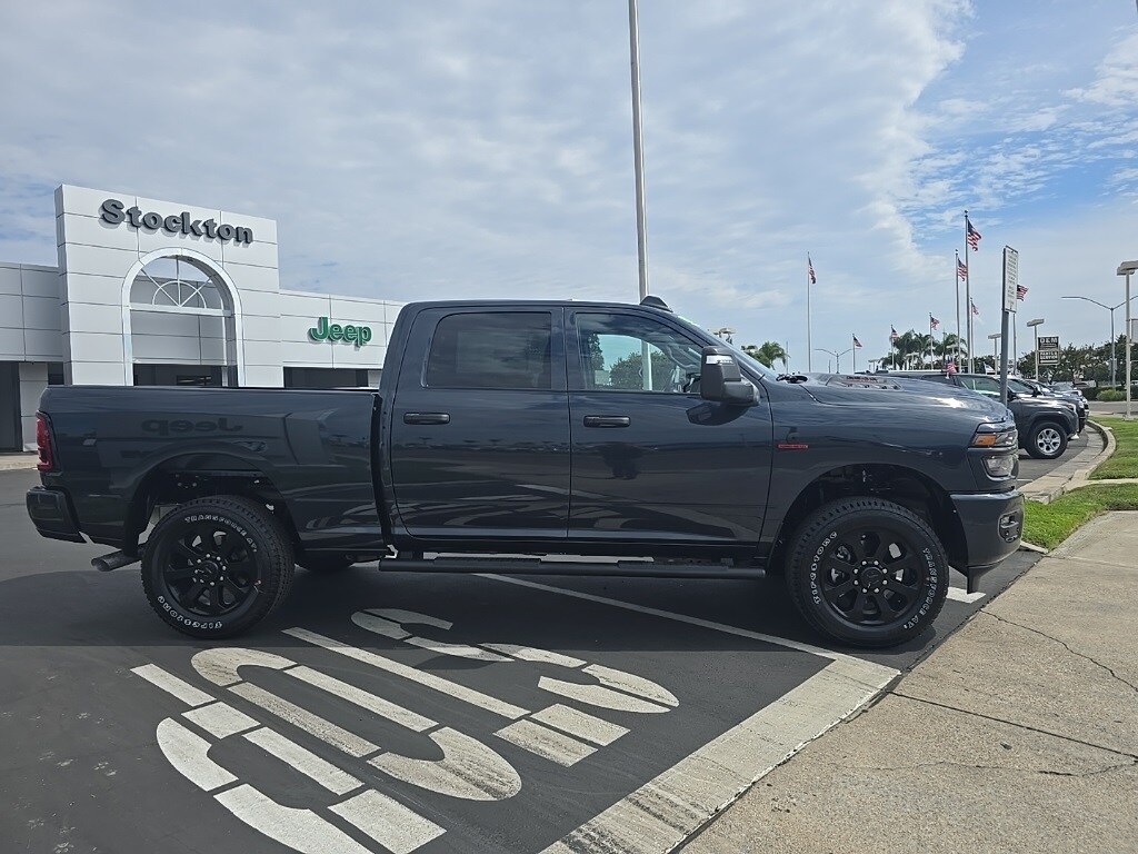 2026 Ram 2500 Tradesman photo 2