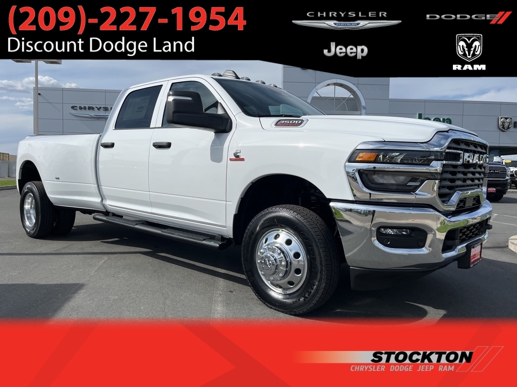 2025 Ram 3500 TRADESMAN CREW CAB 4X4 8' BOX