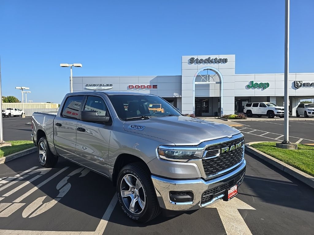 2026 RAM 1500 Tradesman - Photo 2