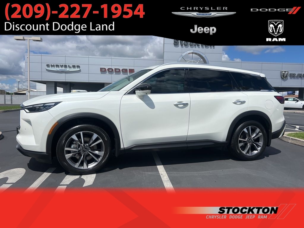 2023 INFINITI QX60 LUXE AWD's photo