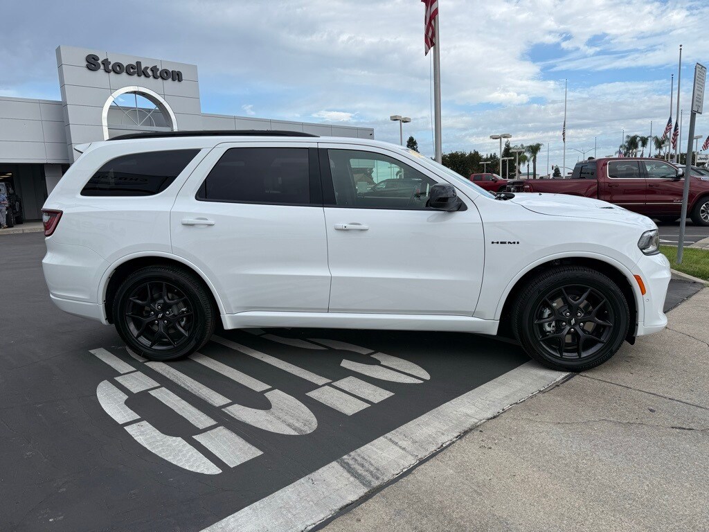 2026 Dodge Durango GT photo 2