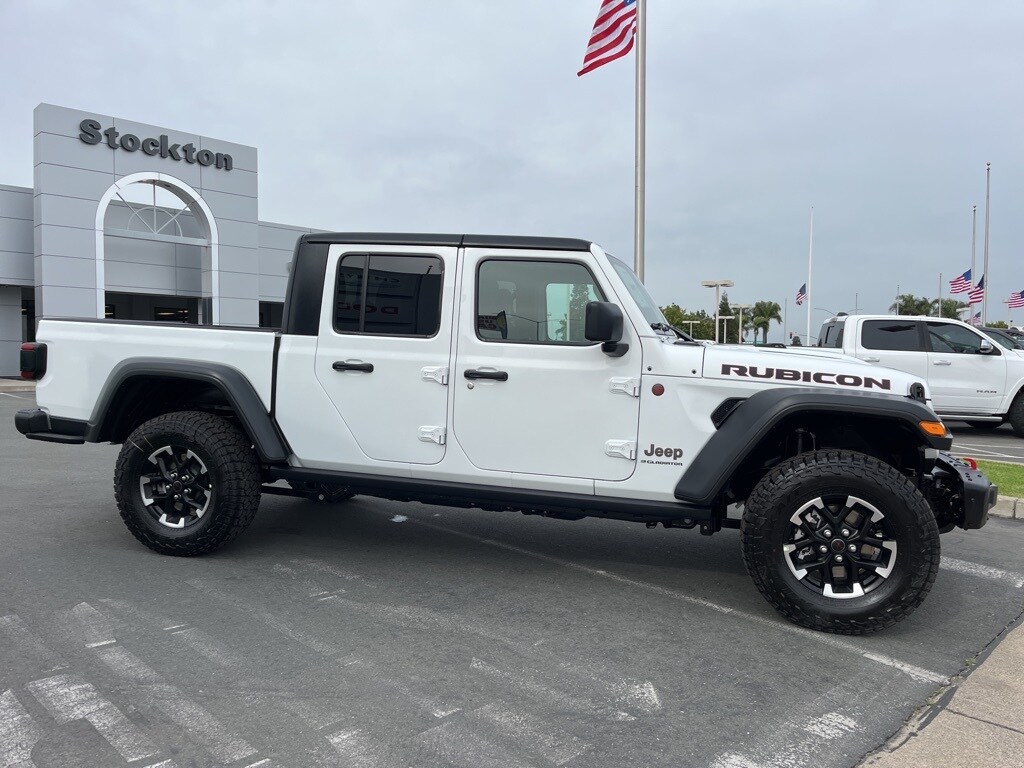 2025 Jeep Gladiator Rubicon photo 2