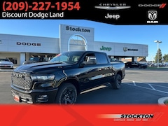 2026 Ram 1500 BIG HORN CREW CAB 4X4 5'7 BOX Pickup