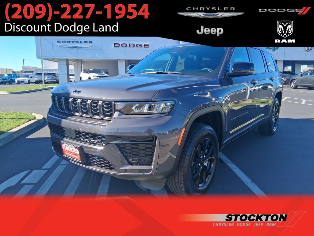 2026 Jeep Grand Cherokee L Laredo Altitude 4x4's photo