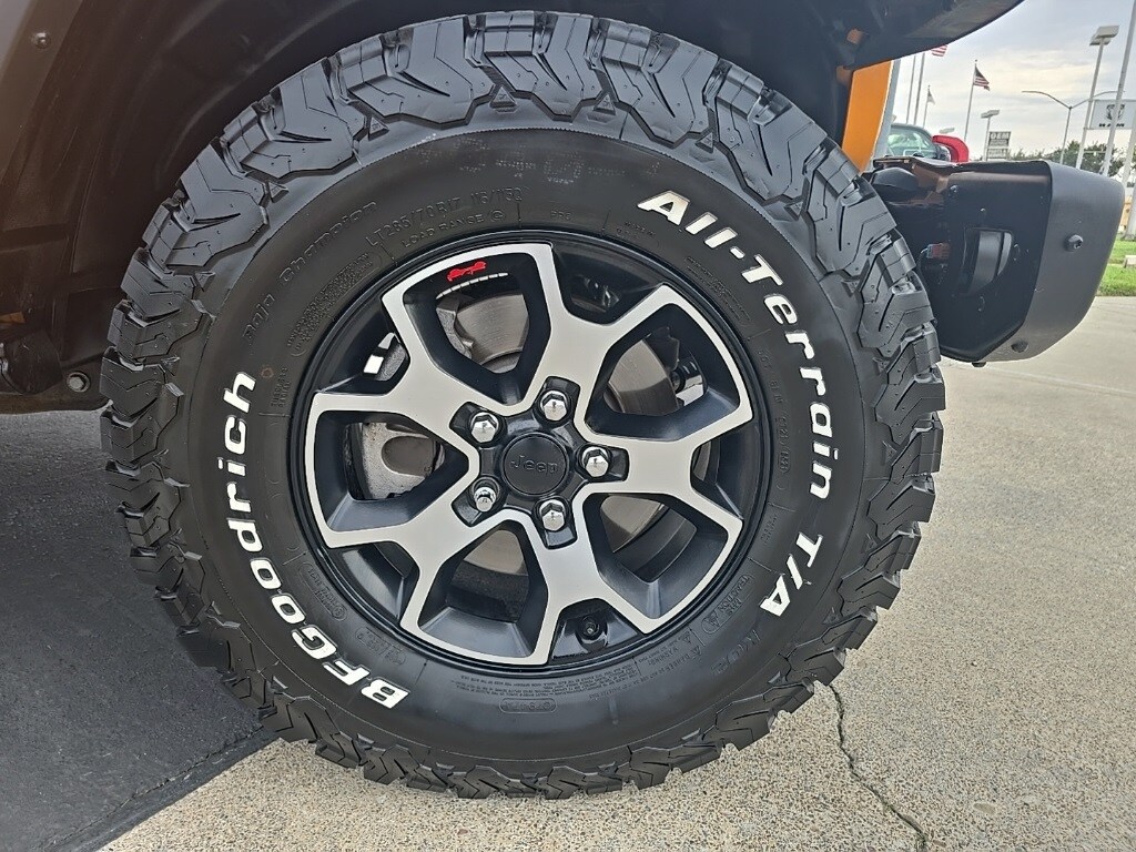 2021 Jeep Wrangler Unlimited Rubicon photo 2