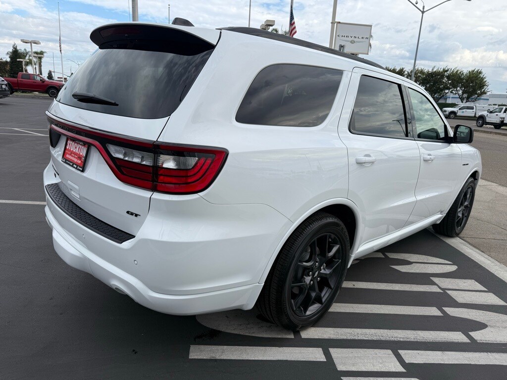 2026 Dodge Durango GT photo 3