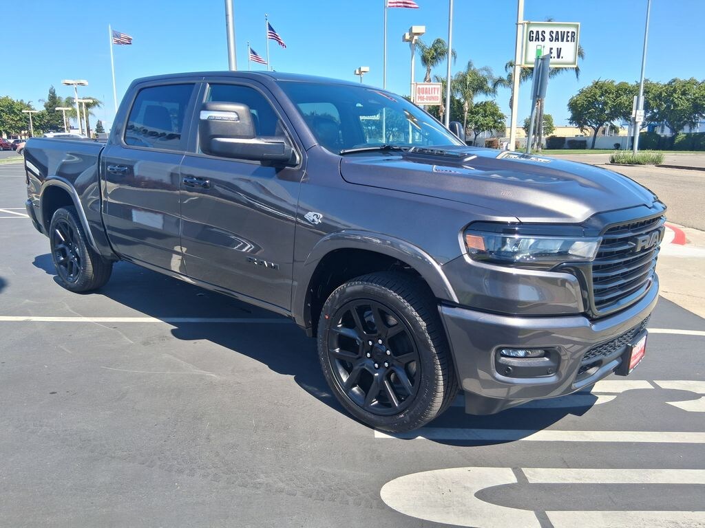 New 2026 Ram 1500 LARAMIE CREW CAB 4X4 5'7 BOX Pickup