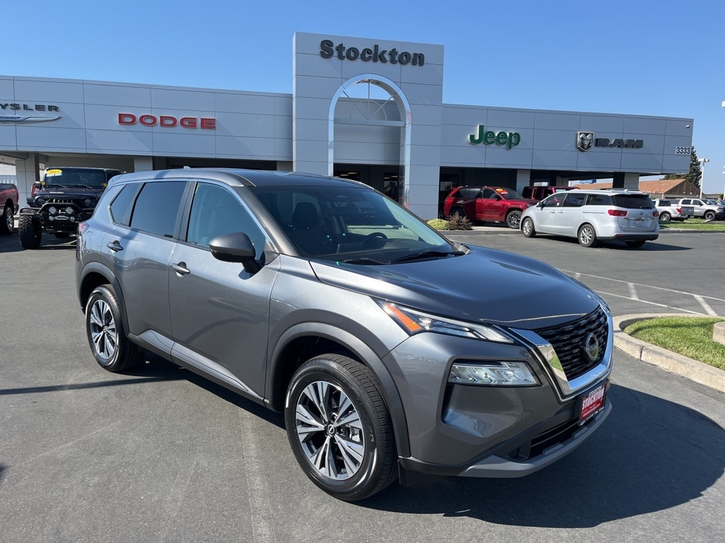 Used 2022 Nissan Rogue SV with VIN 5N1BT3BA9NC719336 for sale in Stockton, CA