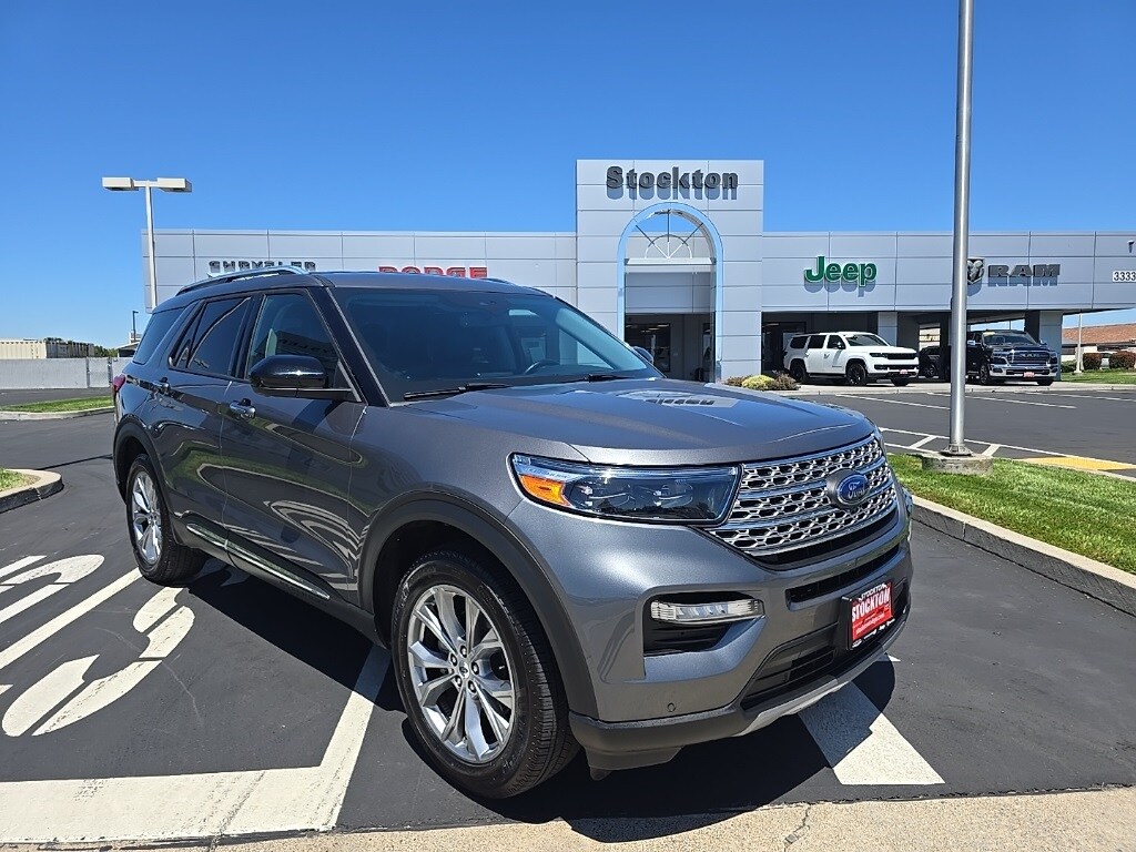 2023 Ford Explorer Limited photo 2