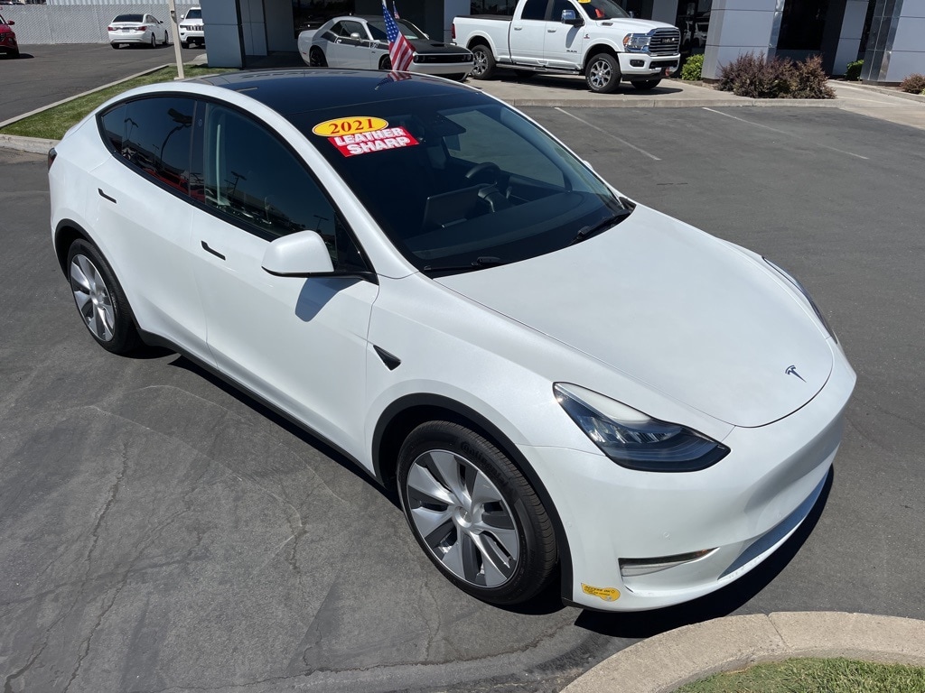 Used 2021 Tesla Model Y Long Range with VIN 5YJYGDEE1MF094794 for sale in Stockton, CA