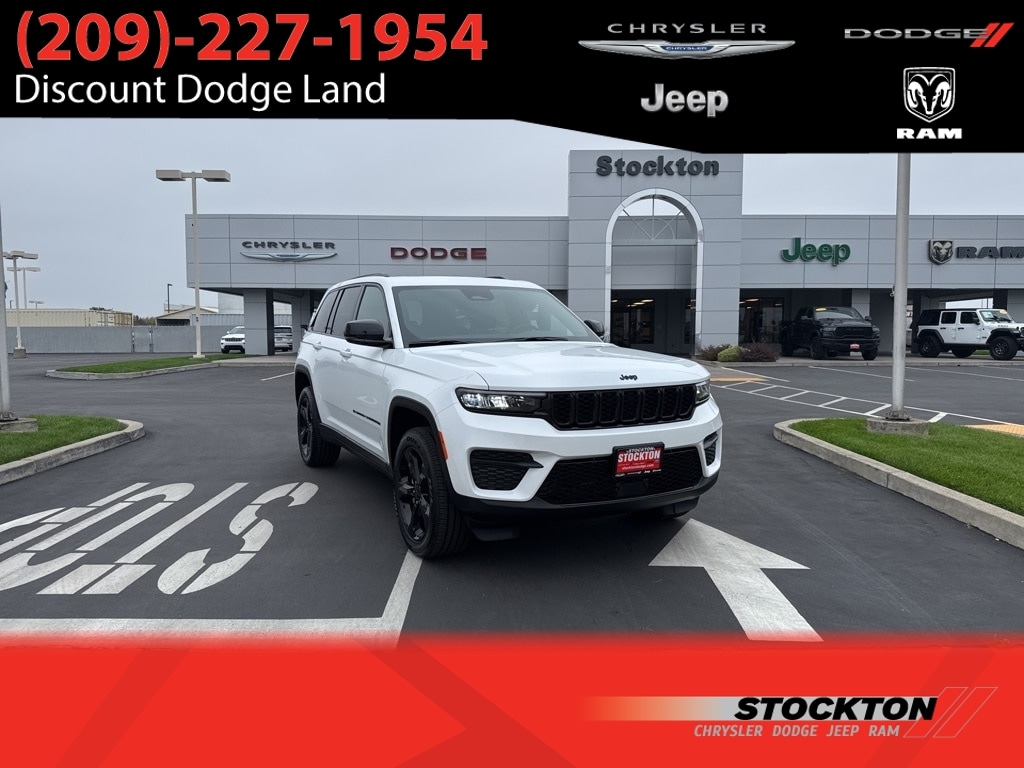 2025 Jeep Grand Cherokee Altitude's photo