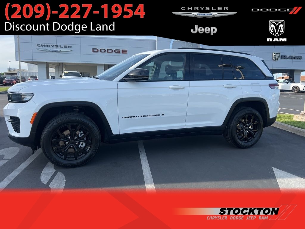 2024 Jeep Grand Cherokee Altitude's photo