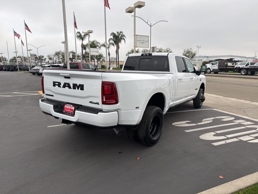 New 2026 Ram 3500 LARAMIE CREW CAB 4X4 8' BOX Pickup