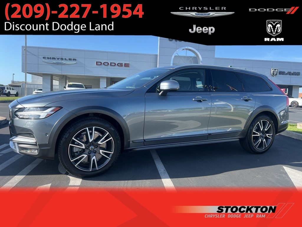 2017 Volvo V90 Cross Country T6 AWD's photo