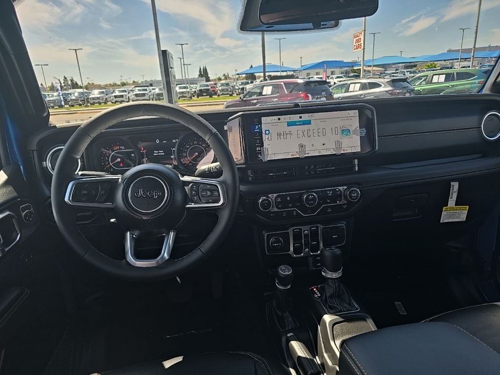 2025 Jeep Wrangler 4-Door Sahara - Photo 6