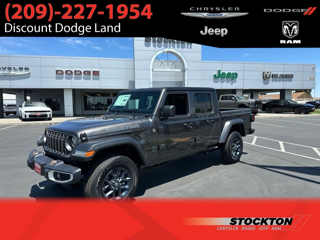 2026 Jeep Gladiator Pickup 