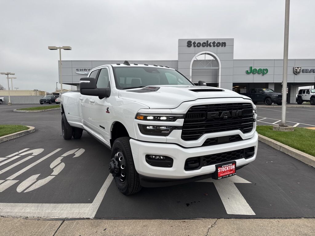 New 2026 Ram 3500 LARAMIE CREW CAB 4X4 8' BOX Pickup