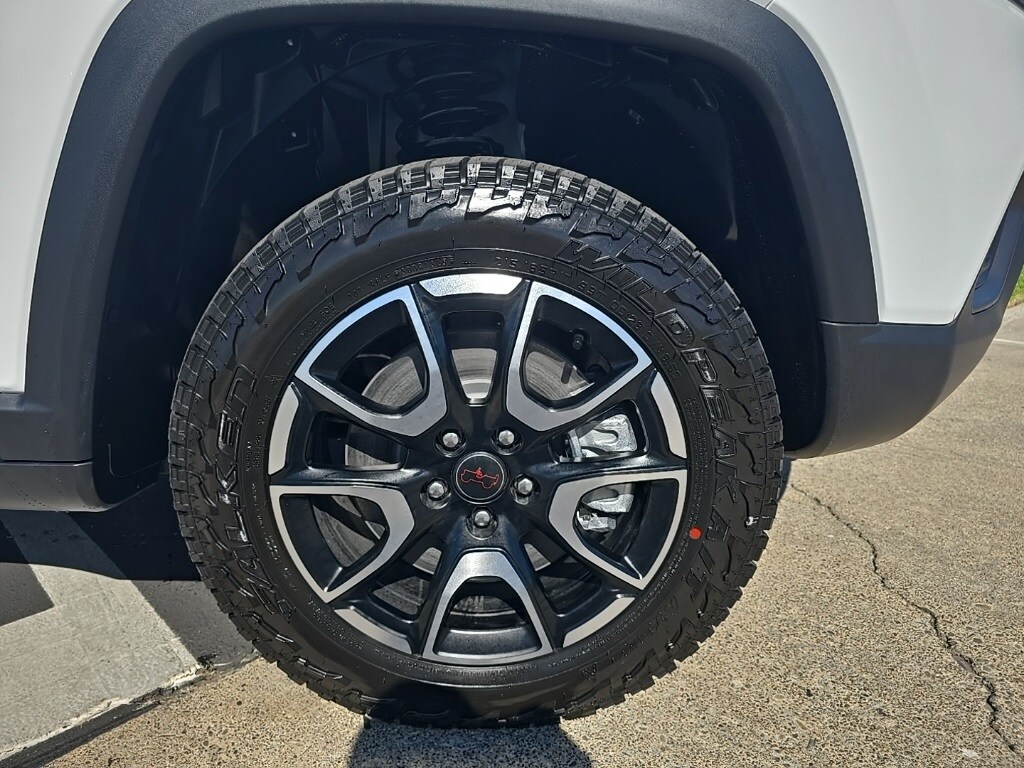 2026 Jeep Compass Trailhawk Sport photo 4