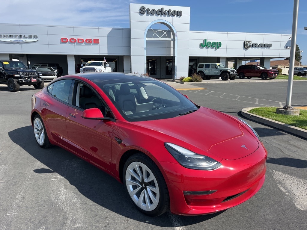 Used 2022 Tesla Model 3 Long Range with VIN 5YJ3E1EB4NF352733 for sale in Stockton, CA