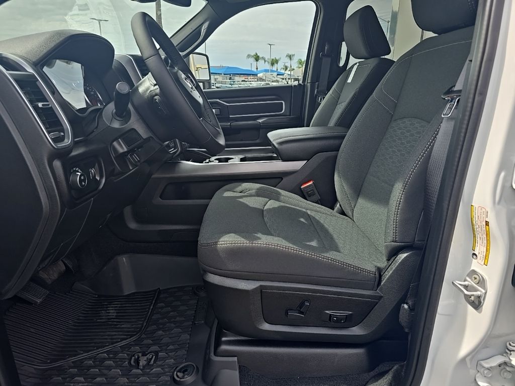 2025 RAM 2500 Big Horn - Photo 29