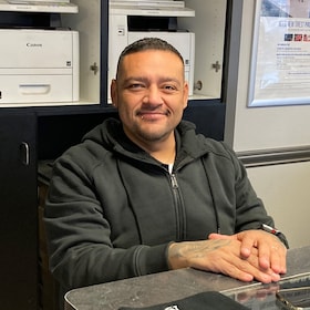 Staff member Jose Osorio from ID_19024795bcd7