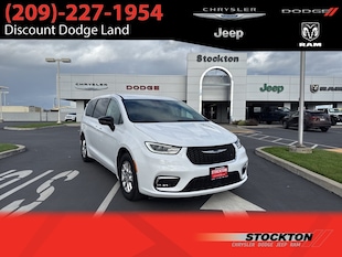 2024 Chrysler Pacifica Touring L Minivan/Van