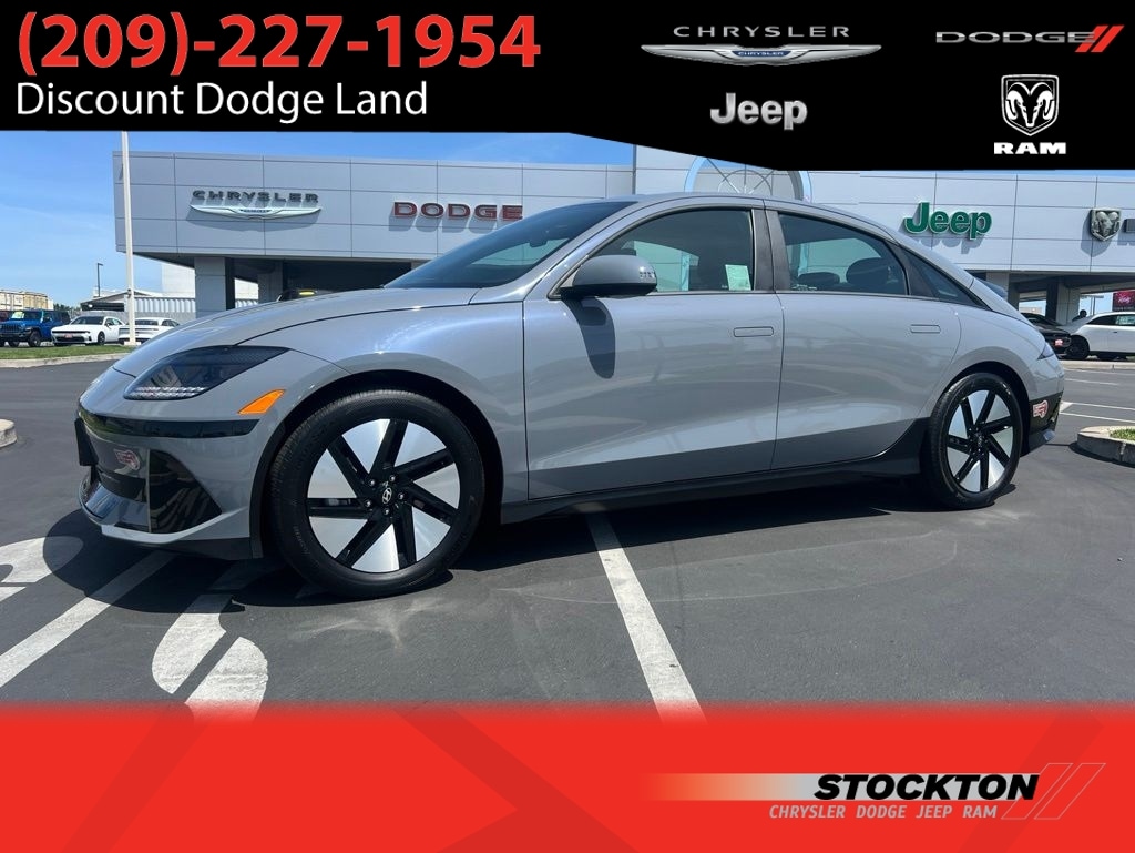 2024 Hyundai Ioniq 6 SE RWD's photo
