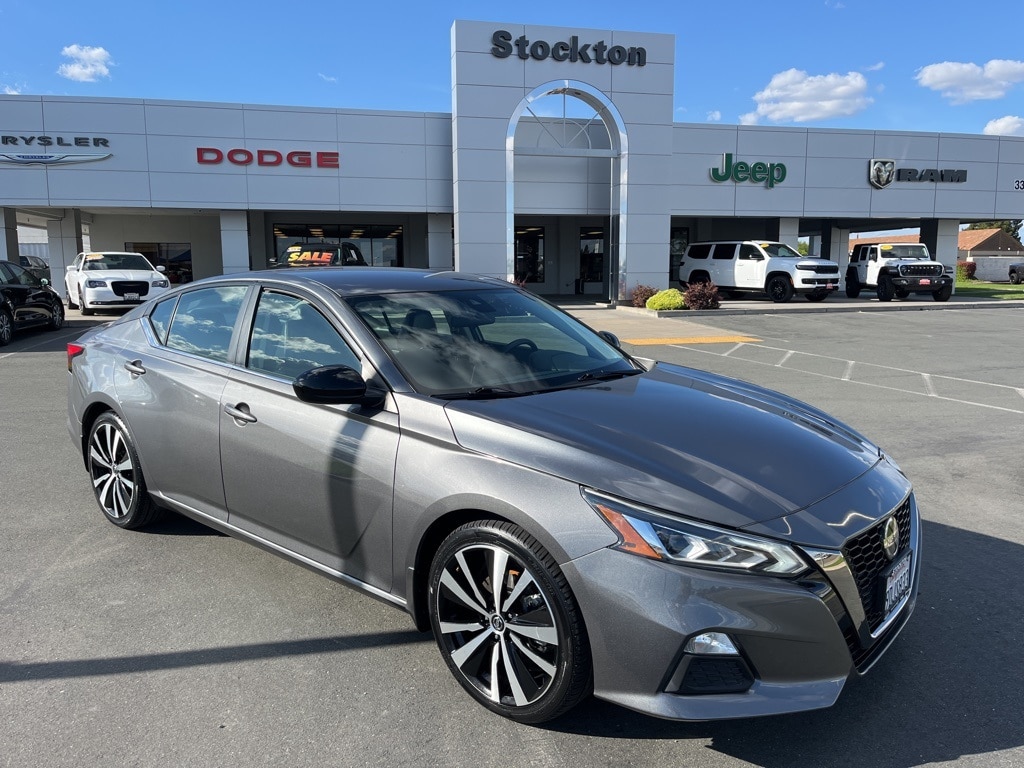 Used 2022 Nissan Altima SR with VIN 1N4BL4CV7NN424550 for sale in Stockton, CA