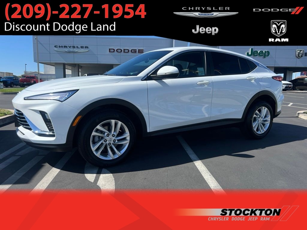2025 Buick Envista Preferred's photo