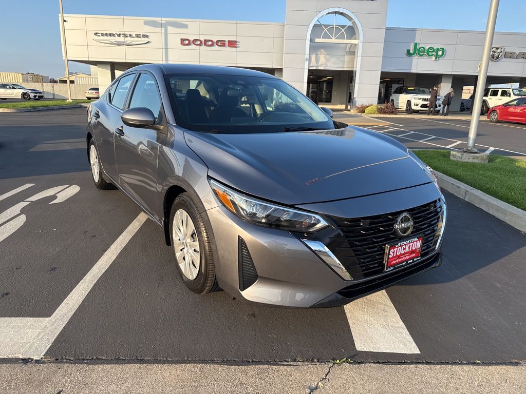 Used 2024 Nissan Sentra S with VIN 3N1AB8BV5RY383123 for sale in Stockton, CA
